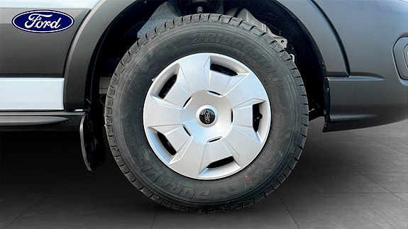 Ford Transit 10 of 10