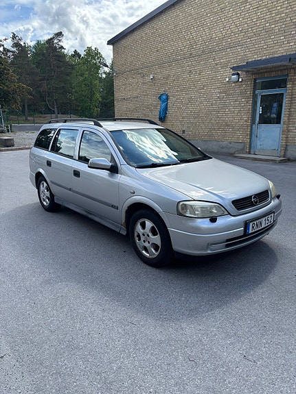 Opel Astra 3 of 5