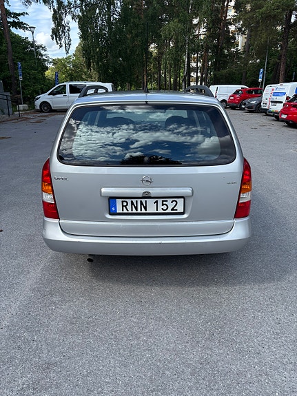 Opel Astra 4 of 5