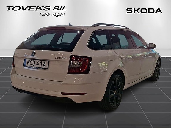 Skoda Octavia 3 of 5