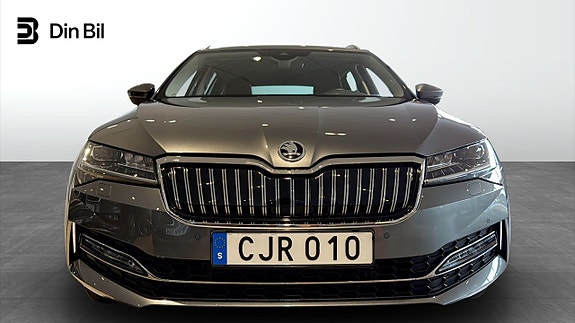 Skoda Superb 4 of 5