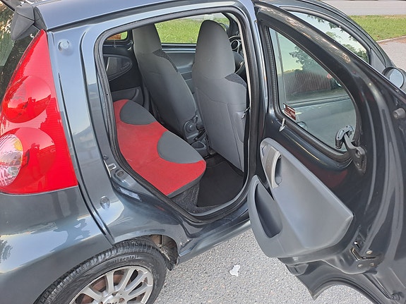 Peugeot 107 5 of 5