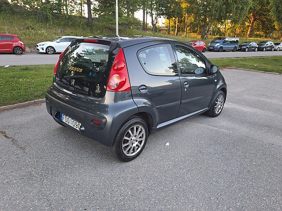 Peugeot 107 4 of 5