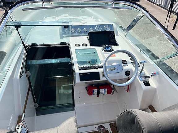 Goldfish 28 RIB -02 | Mercruiser 496 MAG MPI H.O 425hk 6 of 12