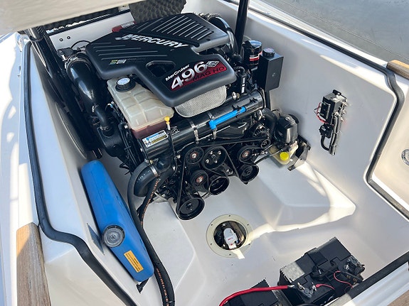 Goldfish 28 RIB -02 | Mercruiser 496 MAG MPI H.O 425hk 8 of 12