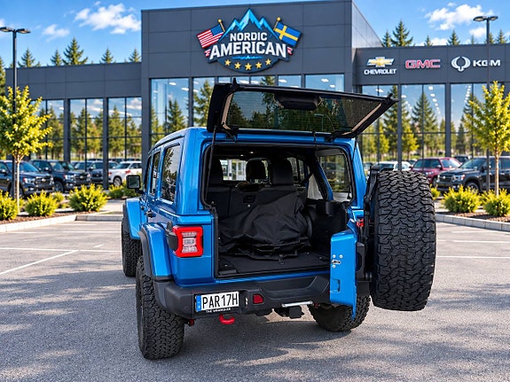 Jeep Wrangler 8 of 24