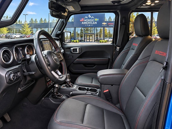 Jeep Wrangler 11 of 24