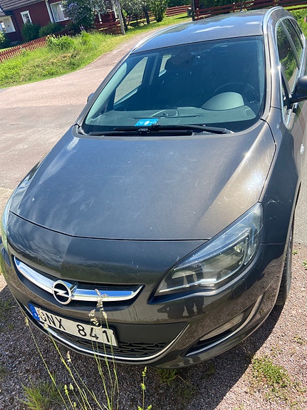 Opel Astra 2 of 5