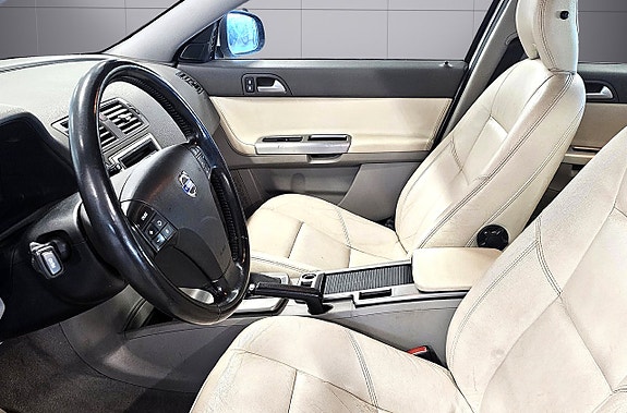 Volvo V50 9 of 11