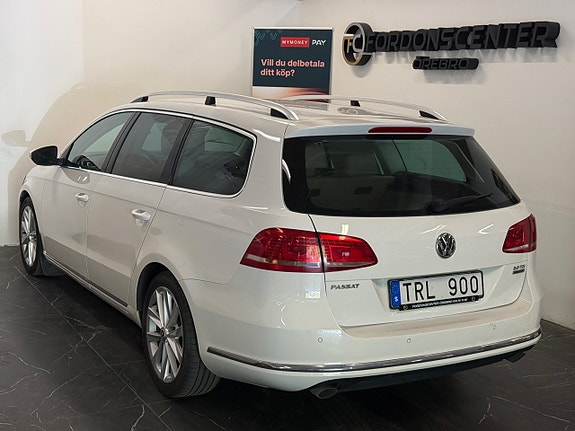 Volkswagen Passat 4 of 23
