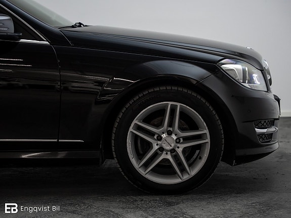 Mercedes-Benz C200 8 of 30