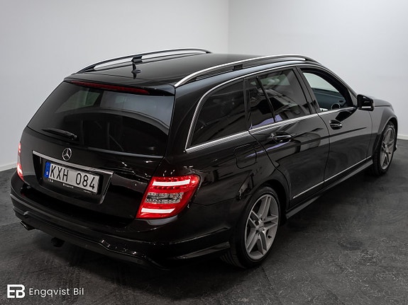 Mercedes-Benz C200 11 of 30