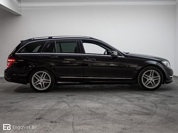 Mercedes-Benz C200 9 of 30