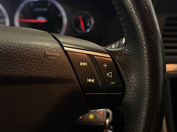 Volvo V70 23 of 27