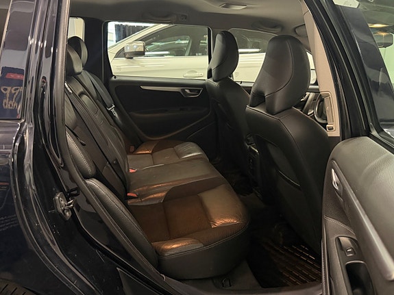 Volvo V70 18 of 27