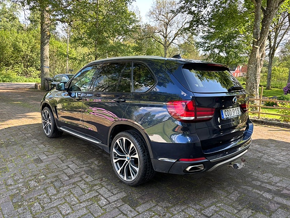 BMW X5 3 of 5
