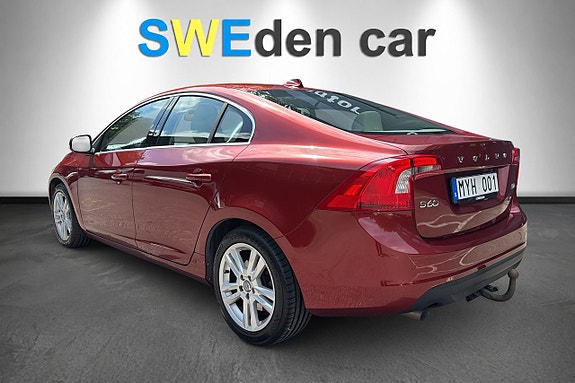 Volvo S60 3 of 5