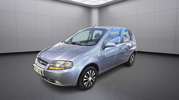 Chevrolet Kalos 2 of 5