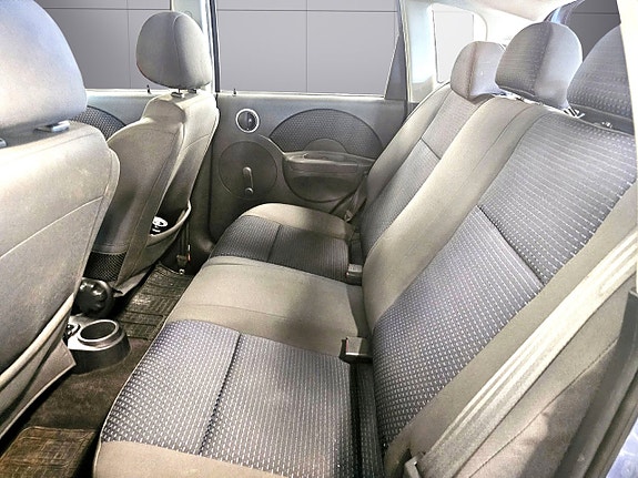 Chevrolet Kalos 8 of 10