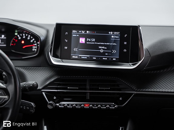 Peugeot 2008 27 of 30