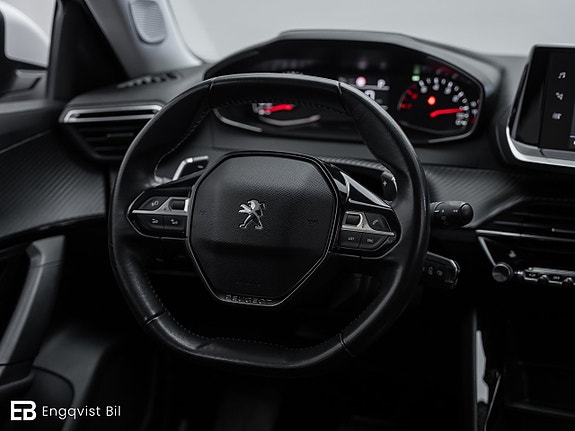 Peugeot 2008 26 of 30
