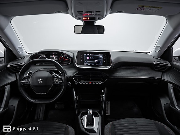 Peugeot 2008 25 of 30