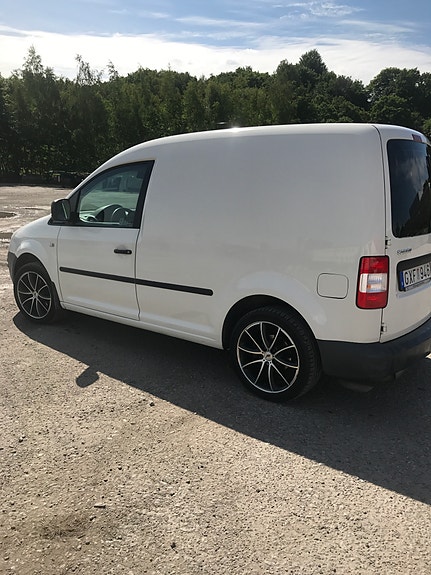 Volkswagen Caddy 3 of 3