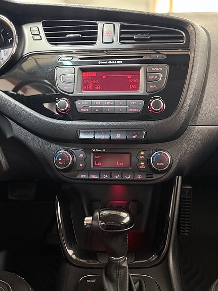 Kia Ceed 15 of 24