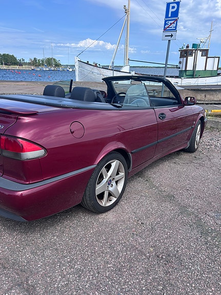 Saab 900 3 of 5