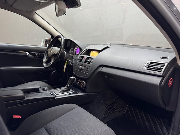 Mercedes-Benz C180 10 of 11
