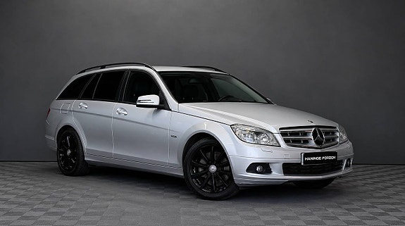 Mercedes-Benz C180 3 of 5