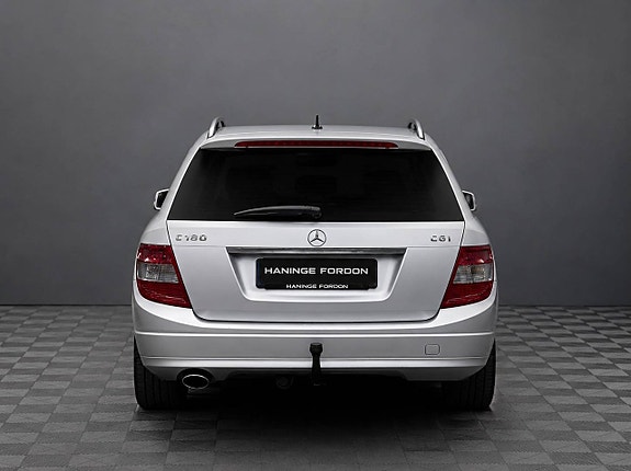 Mercedes-Benz C180 5 of 5