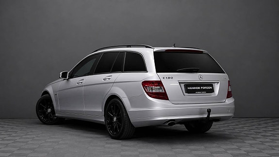 Mercedes-Benz C180 6 of 11