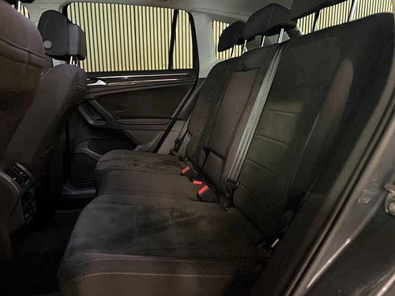 Volkswagen Tiguan 12 of 24