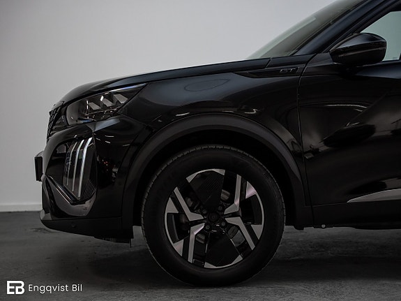 Peugeot 2008 4 of 5