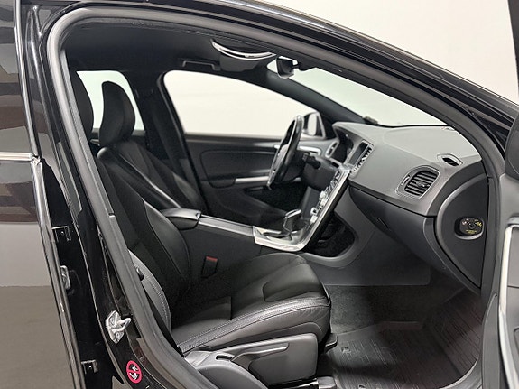 Volvo V60 24 of 25