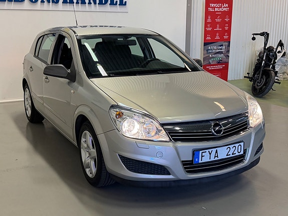Opel Astra 3 of 5