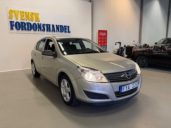 Opel Astra 4 of 5