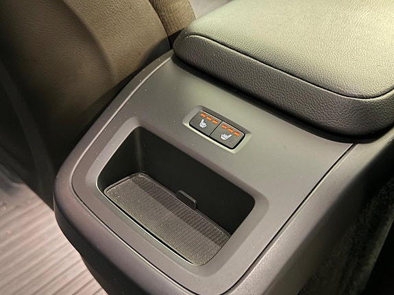Volvo XC60 16 of 18