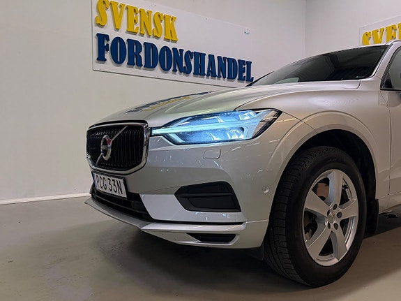 Volvo XC60 2 of 5