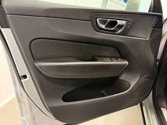 Volvo XC60 9 of 18
