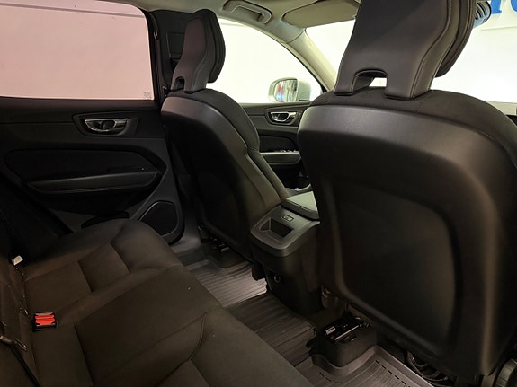Volvo XC60 15 of 18