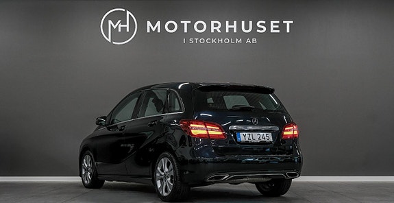 Mercedes-Benz B180 d 4 of 5