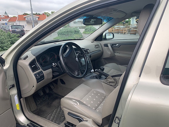 Volvo S60 5 of 5
