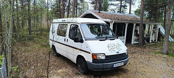 Ford Transit Nugget Westfalia 2 of 5