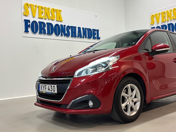Peugeot 208 4 of 5