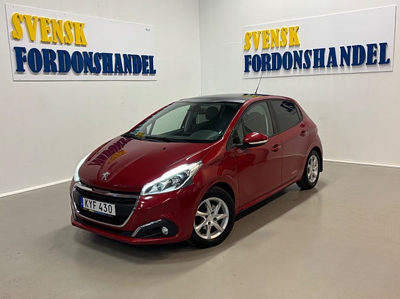 Peugeot 208 2 of 5