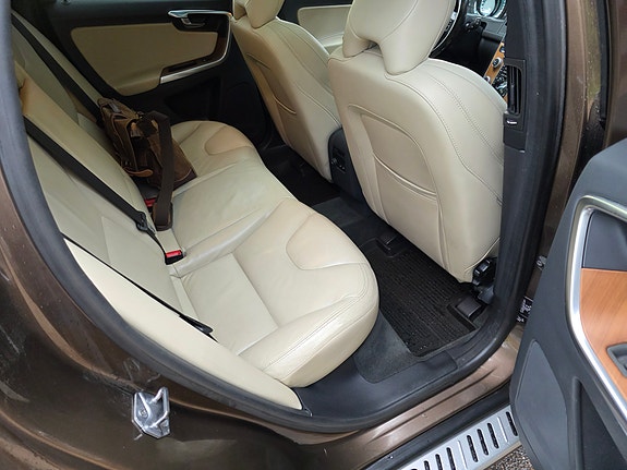 Volvo XC60 5 of 5