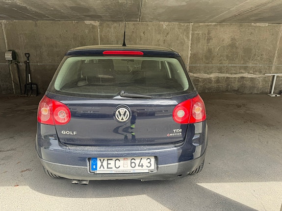 Volkswagen Golf V 3 of 5