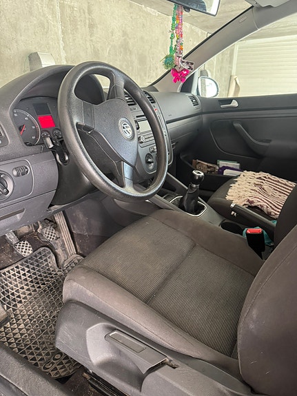 Volkswagen Golf V 4 of 5